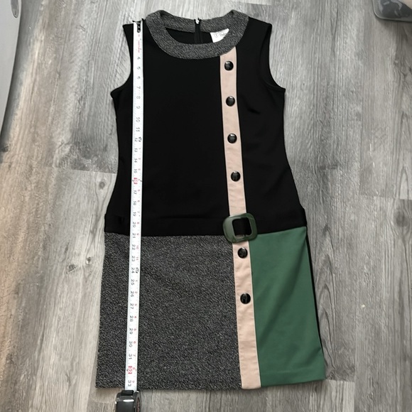 J Taylor - ADORABLE 🥰 Mixed Media Dress w/Faux Belt Buckle /Buttons- Size 4 - Picture 3 of 14